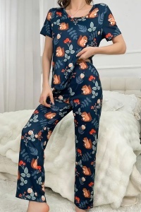 Pijama dama, set 2 piese, bluza cu maneca scurta si pantaloni lungi, model deosebit cu imprimeu veverite jucause si ghinde, tematica love nature, albastru - Img 3