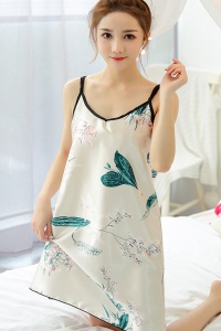 Pijama dama, set 2 piese, camasa de noapte scurta si masca de dormit, alba cu roz, cu imprimeu floral delicat - Img 3