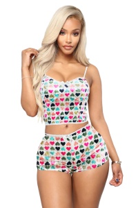 Pijama sexy dama, set 2 piese, top tip bustiera cu bretele subtiri si pantaloni scurti, model provocator, imprimeu grafic, inimioare, alb