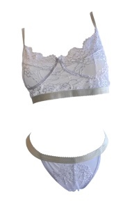 Set lenjerie sexy 2 piese, dantela, sutien si chilot tanga, alb