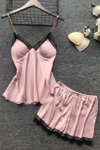 Set pijama, 4 piese, satin si dantela, halat, rochie, bluza si pantalon scurt roz - Img 3