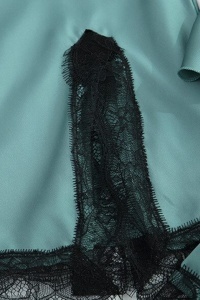Set pijama, haine de stat in casa sexy, 4 piese, satin si dantela, halat, rochie, maieu si chilot tip pantalon scurt verde - Img 3