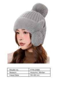 Caciula dama, model calduros cu pom pom, prelungire tip acoperitori pentru urechi, accesorizata cu urechiuse, tematica cat style, marime universala, gri - Img 3