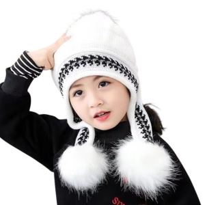 Caciula pentru copii, model cu pom pom si prindere reglabila sub barbie, tematica cute and funny, 3 - 9 ani, alba
