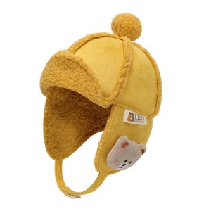 Caciula pentru copii, model cu urechi si prindere cu scai sub barbie, accesorizata cu ursulet, tematica I love winter, 2 – 6 ani, galbena