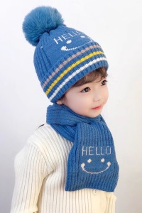 Caciula pentru copii, set doua piese, model hello cu pompom, fular asortat, tematica smiley face, 3 - 9 ani, albastra - Img 3