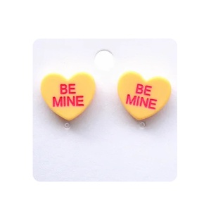 Cercei dama cu inimioare, model vesel Be Mine, tematica fashion love, galbeni