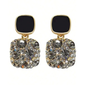 Cercei dama, model elegant cu cristale, tematica fashion noir, negri