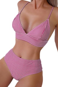 Costum de baie, set 2 piese, model atragator, sutien tip bustiera, cupe triunghiulare si chilot talie inalta decupaj clasic, tematica feeling confident alb cu rosu inchis