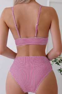 Costum de baie, set 2 piese, model atragator, sutien tip bustiera, cupe triunghiulare si chilot talie inalta decupaj clasic, tematica feeling confident alb cu rosu inchis - Img 2