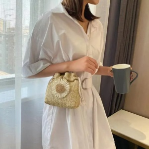 Geanta dama, tip saculet, model floral, crossbody, maro deschis - Img 2