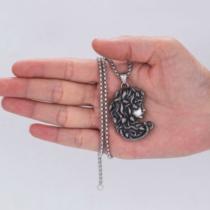 Lant cu tematica mitologie greaca, pandantiv medusa, unisex, argintiu, - Img 4