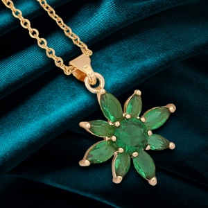 Lant dama, pandantiv stea eleganta, model delicat, tematica fancy stars, verde - Img 4