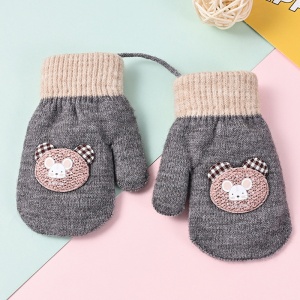 Manusi copii, model dragut cu un singur degetel si snur, manseta elastica, accesorizate cu figurine vesele, tematica happy winter, unisex, marime 3 – 8 ani, gri - Img 4