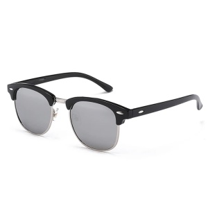 Ochelari de soare pentru barbati, model elegant masculin, tematica fashion hot summer, marime universala, gri