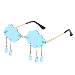 Ochelari de soare pentru femei, model trendy cu norisori, accesorizati cu lantisor si picaturi fashion, tematica I love to party, marime universala, albastru deschis