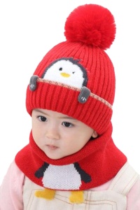 Set caciula copii cu fular pentru iarna, model pinguin vesel, 6 luni – 3 ani, rosie - Img 2