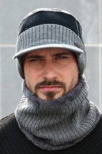 Set doua piese, caciula tip sapca pentru barbati cu imprimeu texturat si cozoroc curbat, fular asortat, captuseala pufoasa si calduroasa, model sport style, marime universala, gri - Img 2
