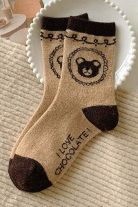 Sosete dama, model calduros cu ursuleti, tematica cozy bear, marime 38 – 42, maro deschis - Img 3
