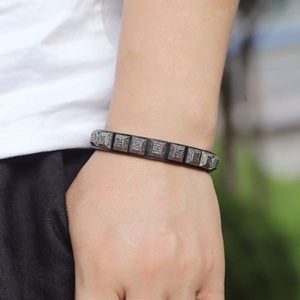 Bratara cu accesorii multiple, model retro, reglabila, tematica vintage style, unisex, neagra, - Img 2