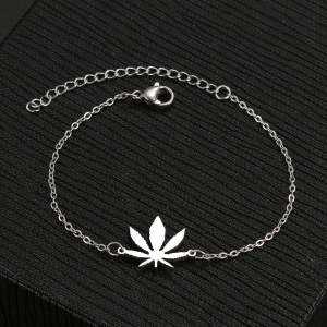 Bratara dama, model marijuana, pandantiv frunza fericirii, tematica too high, reglabila, argintie - Img 2