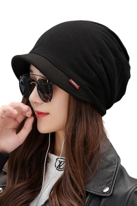 Caciula dama, model bandana cu despicatura la ambele capete si mini cozoroc curbat, captuseala fina, tematica cool women urban style, marime universala, neagra