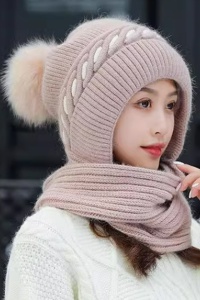 Caciula dama, model fashion cu pom pom si imitatie urechi tip fular reglabil, captuseala moale si calduroasa, detaliu distinctiv prin contrast, marime universala, roz - Img 4