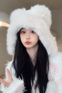 Caciula dama, model pufos cu urechiuse, prindere reglabila cu pom pom, tematica cute winter, marime universala, alba - Img 2