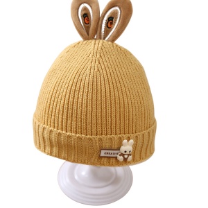 Caciula pentru copii, accesorizata cu urechiuse de iepuras, model minimalist, captuseala delicata, tematica little rabbit, 1 - 3 ani, galbena - Img 4
