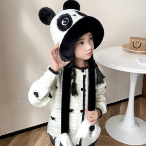 Caciula pentru copii, model de poveste cu prindere reglabila, panda prietenos, tematica lumea animalelor, 3 - 9 ani, alb cu negru - Img 3