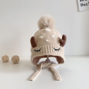 Caciula pentru copii, model pom pom cu urechiuse si prindere sub barbie, tematica micuta caprioara din poveste, 1 – 4 ani, bej - Img 2