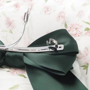 Clama de par, accesorizata cu funda speciala, model royal, tematica be precious, verde - Img 3