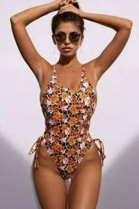 Costum de baie dama, 1 piesa, model floral delicat portocaliu - Img 3