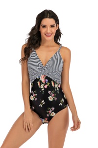 Costum de baie dama, o piesa, clasic cu croi chic, model floral, M2 multicolor