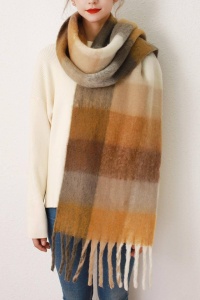 Fular dama, model gros si calduros, moale la atingere, tematica fashion winter, marime universala, maro - Img 4