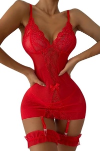 Lenjerie sexy dama, set 3 piese, top cu portjartiere si decolteu in V, chilot tanga si jartiere detasabile, model mulat cu fundite, rosu