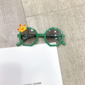 Ochelari de soare pentru copii, unisex, model printi si printese, marime universala, verzi - Img 3