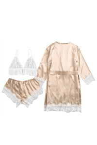 Set 3 piese, lenjerie tip pijama sexy, satin si dantela, halat, bustiera si pantalon scurt, auriu - Img 2