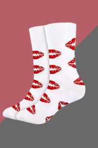 Soseste cute, model peste glezna, cu imprimeu grafic buze, tematica love socks, marime 36-42, unisex, albe - Img 3