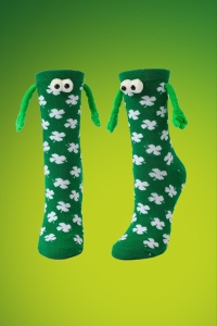 Sosete haioase, model vesel accesorizat cu manute cu magnet si ochisori, imprimeu norocos trifoi cu patru foi, tematica let's be friends, unisex, marime 36-42, verde cu alb - Img 2