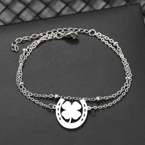 Bratara dama, dublata, model potcoava norocoasa, pandantiv trifoi cu patru foi, cu accesorii bilute, reglabila, argintie - Img 3