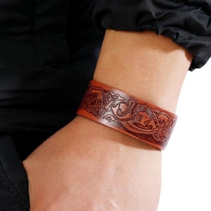 Bratara de piele ecologica, cu model imprimat istoric, tematica old fashion, unisex, maro deschis, - Img 3