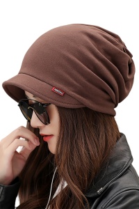 Caciula dama, model bandana cu despicatura la ambele capete si mini cozoroc curbat, captuseala fina, tematica cool women urban style, marime universala, maro