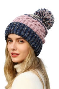 Caciula dama, model calduros cu pom pom, tematica happy winter, marime universala, roz cu bleumarin