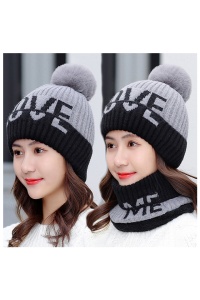 Caciula dama, set doua piese, model cu pom pom si fular tip guler asortat cu mesaj, captuseala calduroasa, tematica love me, marime universala, gri - Img 3