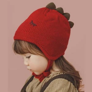 Caciula pentru copii, model dinozaur somnoros cu prindere sub barbie, tematica sleepy world, 1 – 3 ani, rosie - Img 3