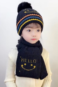 Caciula pentru copii, set doua piese, model hello cu pompom, fular asortat, tematica smiley face, 3 - 9 ani, neagra - Img 2