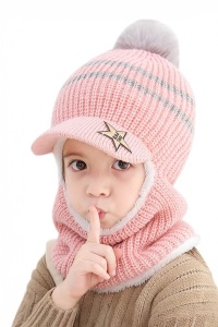 Caciula pentru copii, tip cagula, model cu cozoroc si pompom, accesoriu cute, tematica mica vedeta, 3 - 9, roz