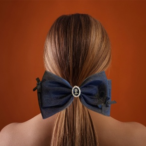 Clama de par, model vintage, accesorizata cu funda eleganta si detaliu retro, neagra - Img 2