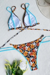 Costum de baie dama, 2 piese, model floral delicat portocaliu cu albastru - Img 3